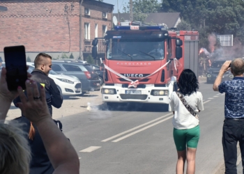 Nowy wóz strażacki dla OSP Sędzimirowice