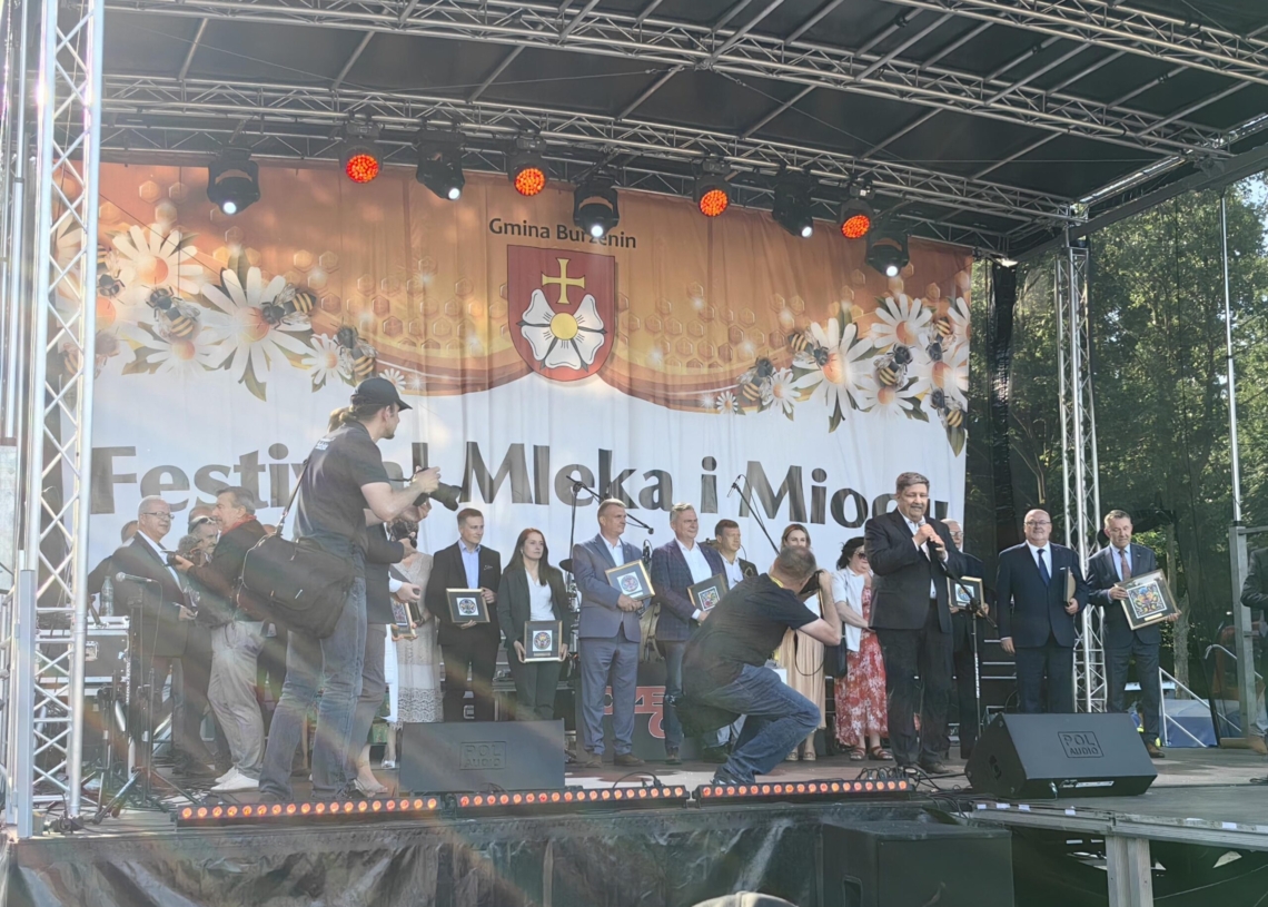 Festiwal Mleka i Miodu w Burzeninie