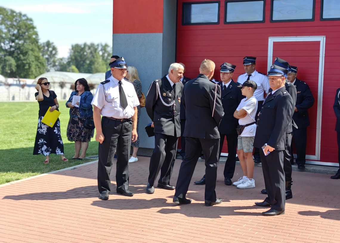Nowy wóz strażacki dla OSP Sędzimirowice