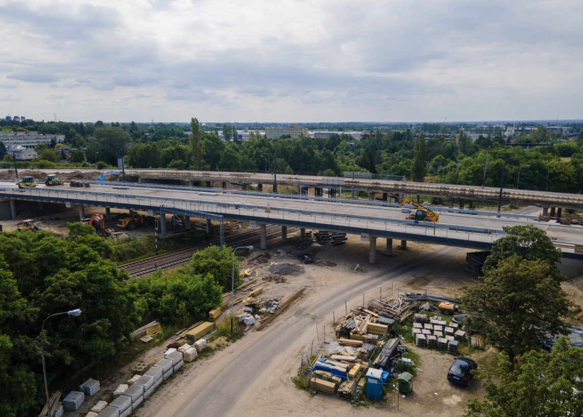 Otwarcie pierwszego z 3 nowych wiaduktów na Przybyszewskiego ma nastąpić w połowie miesiąca