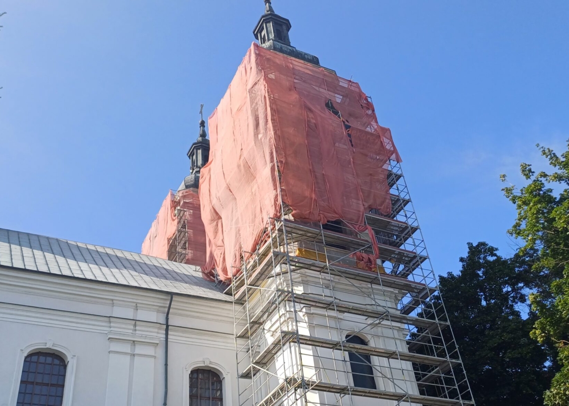 100 tys. zł dotacji na remont fasady kościoła w Witowie [ZDJĘCIA]