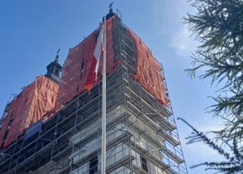 remont fasady kościoła w Witowie