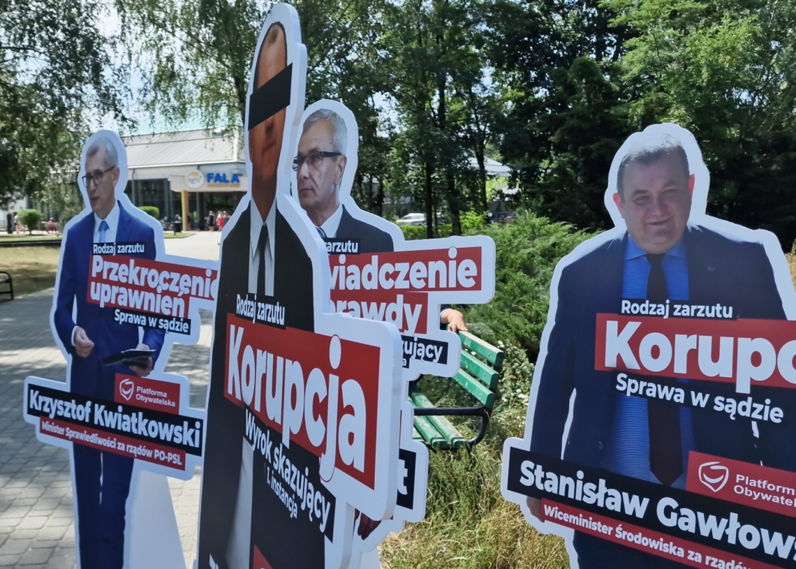 Politycy Zjednoczonej Prawicy ruszyli w kraj z akcją „odkłamywania rzeczywistości” 1 Politycy Zjednoczonej Prawicy ruszyli w kraj z akcją „odkłamywania rzeczywistości”