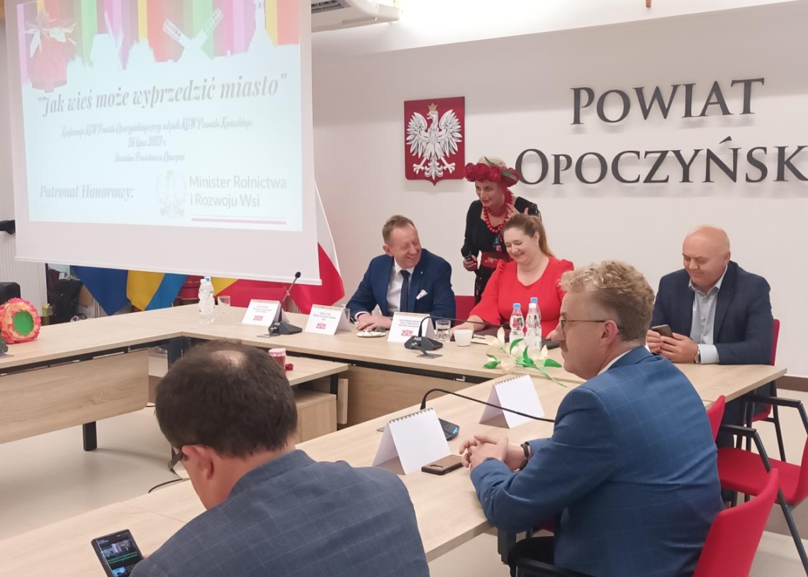 „Jak wieś może wyprzedzić miasto” – szkolenie dla kół gospodyń wiejskich z powiatu koneckiego i opoczyńskiego [ZDJĘCIA]