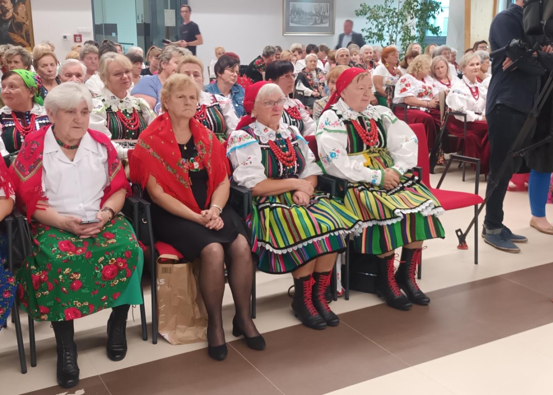 „Jak wieś może wyprzedzić miasto” – szkolenie dla kół gospodyń wiejskich z powiatu koneckiego i opoczyńskiego [ZDJĘCIA]