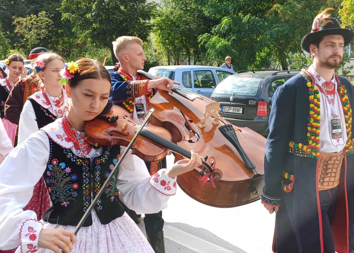 9. Międzynarodowy Festiwal Folklorystyczny „Opoczno 2023” rozpoczęty [ZDJĘCIA]