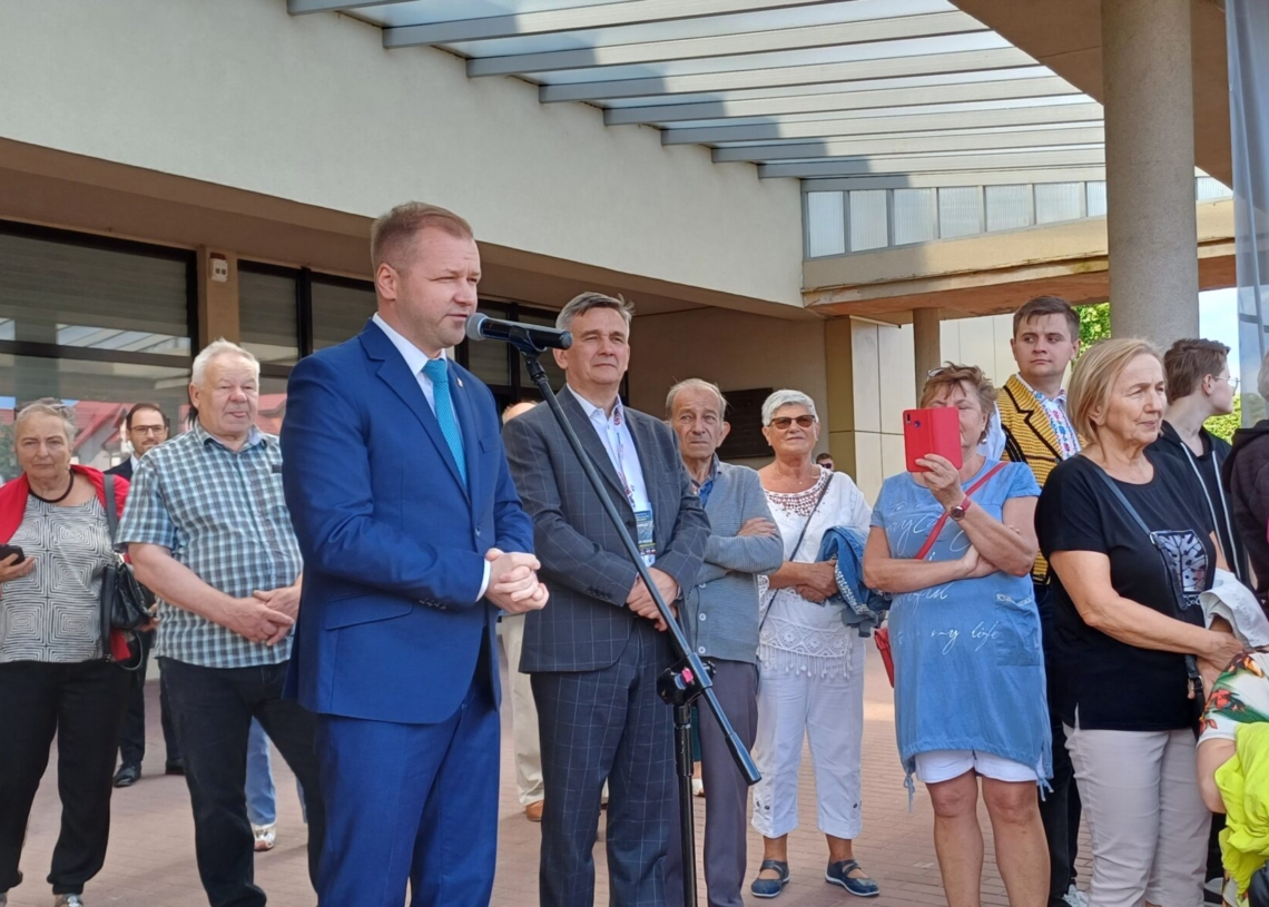 9. Międzynarodowy Festiwal Folklorystyczny „Opoczno 2023” rozpoczęty [ZDJĘCIA]