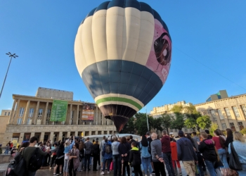 600. URODZINY ŁODZI. Balony na placu Dąbrowskiego