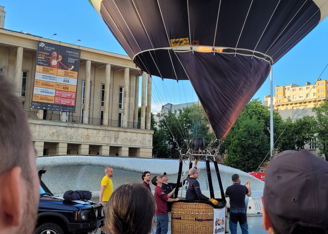 600. URODZINY ŁODZI. Balony na placu Dąbrowskiego