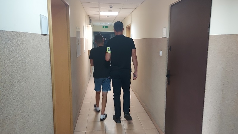 35-letni kutnianin schował amfetaminę w ustach