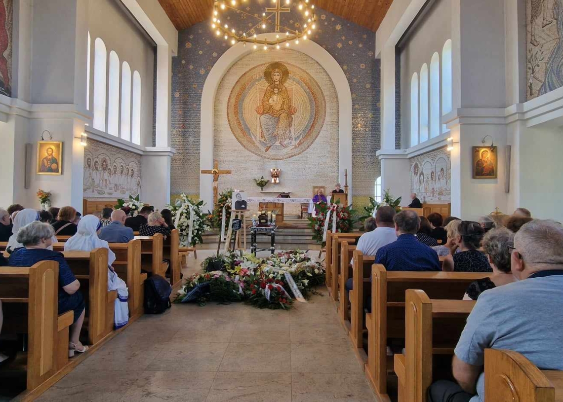 Pogrzeb Jerzego Czapli, kierownika Schronisk dla Bezdomnych w Łodzi