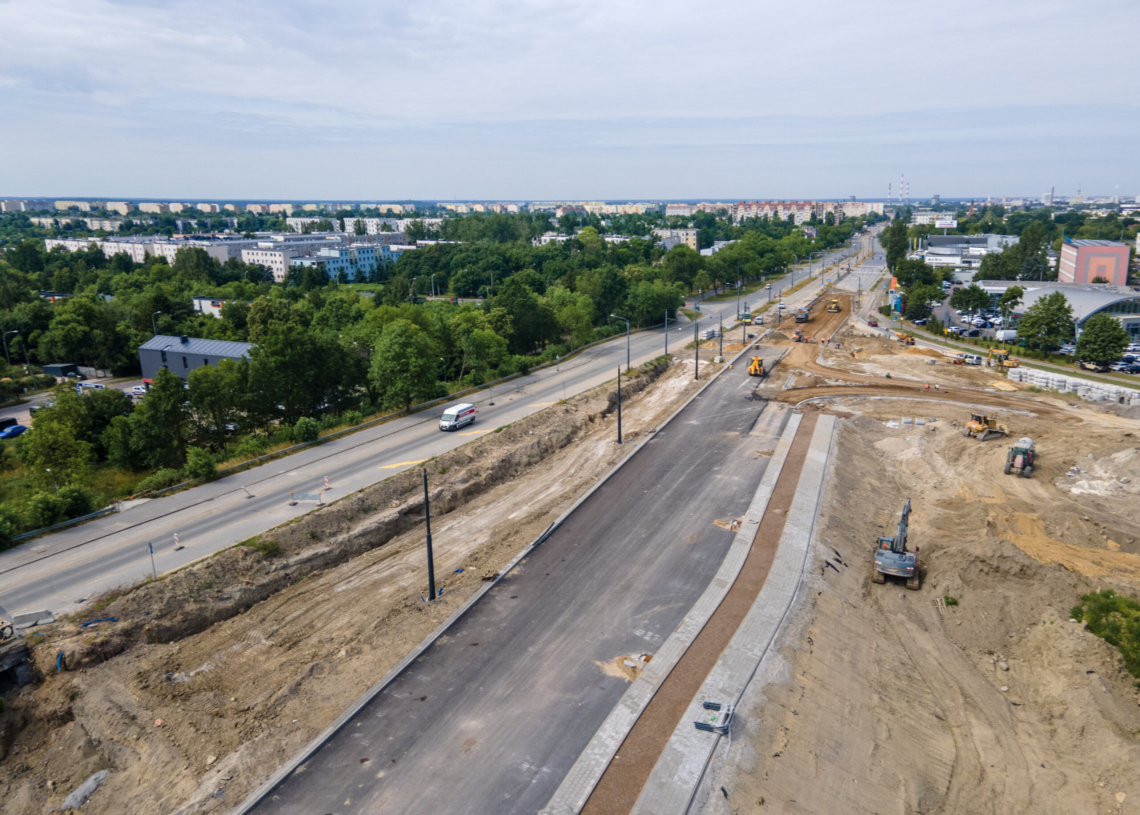 Otwarcie pierwszego z 3 nowych wiaduktów na Przybyszewskiego ma nastąpić w połowie miesiąca
