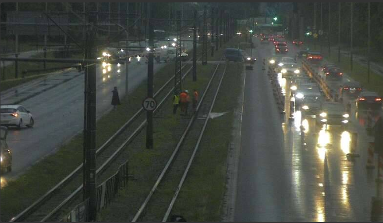 zatrzymanie ruchu tramwajowego na Włókniarzy
