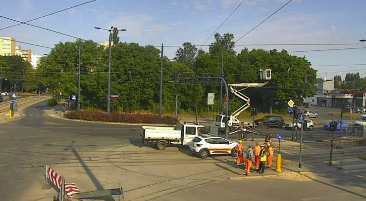 zatrzymanie ruchu tramwajów na Dąbrowskiego