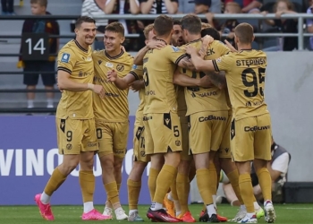 Powtórka z poprzedniego sezonu. Widzew prowadził, by przegrać w Szczecinie