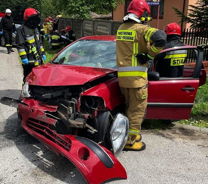 Wypadek w miejscowości Kalinki. Trzy osoby ranne