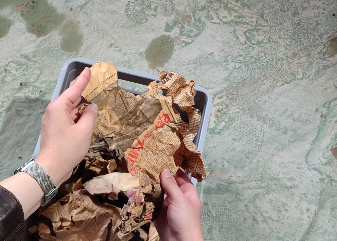 Fragment tapety sprzed ponad 100 lat w Pałacu Poznańskich