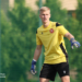 Jakub Szymański wciąż trenuje z Widzewem