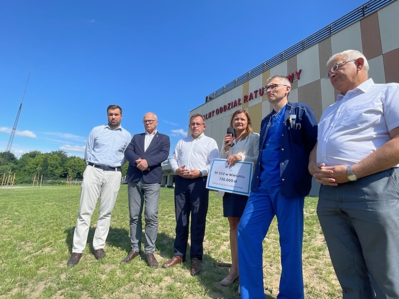 Dofinansowanie do zakupu ambulansu dla Szpitala Powiatowego w Wieluniu