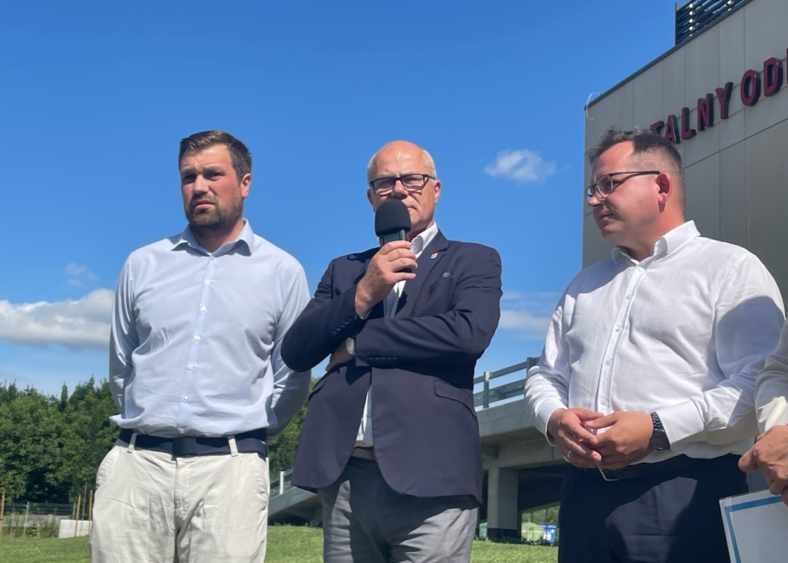 Dofinansowanie do zakupu ambulansu dla Szpitala Powiatowego w Wieluniu