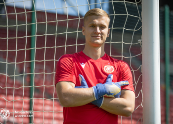 Bramkarz Jakub Szymański nowym zawodnikiem Widzewa Łódź