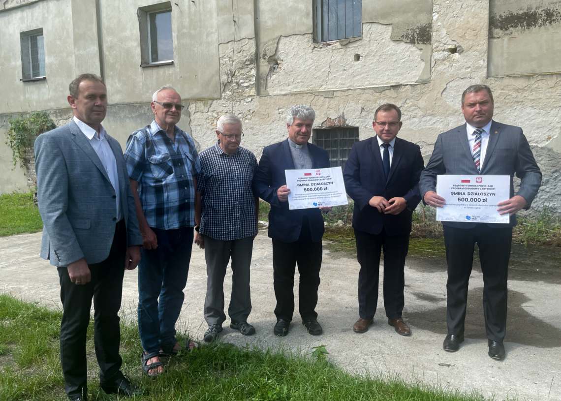 Ratowanie zabytków w Łódzkiem. Przeznaczone na to zostaną środki z Rządowego Programu Odbudowy Zabytków [ZDJĘCIA]