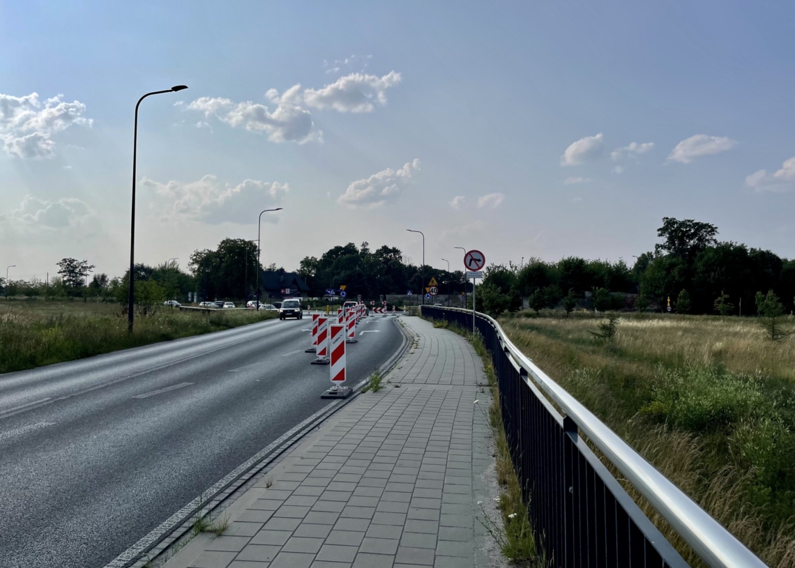 Przebudowa trasy tramwajowej do Konstantynowa. Błyskawiczna rozbiórka torowiska [ZDJĘCIA + WIDEO]