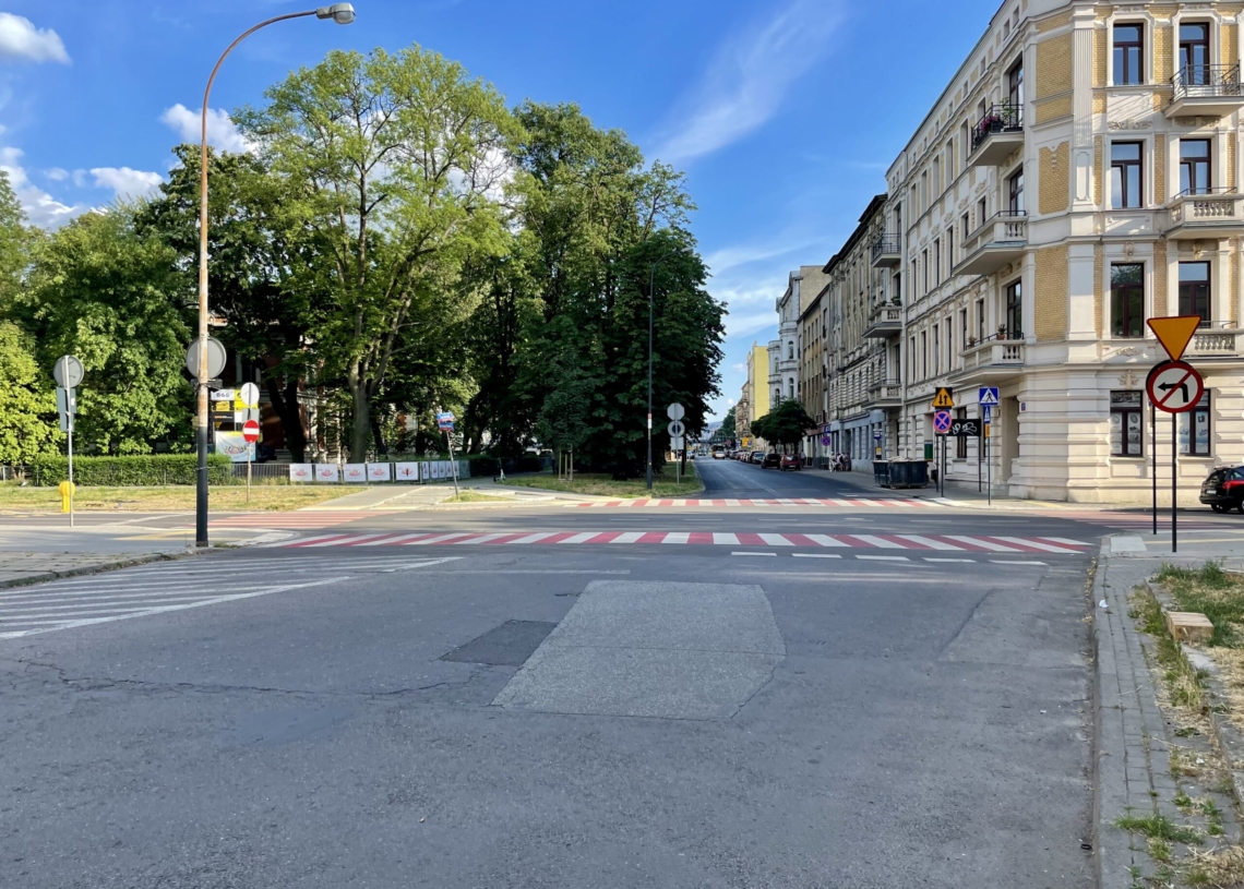 Autobusy nie kursują po POW, bo nie mogą w nią skręcić z remontowanej Rewolucji 1905 r.