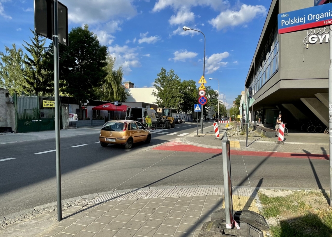Autobusy nie kursują po POW, bo nie mogą w nią skręcić z remontowanej Rewolucji 1905 r.