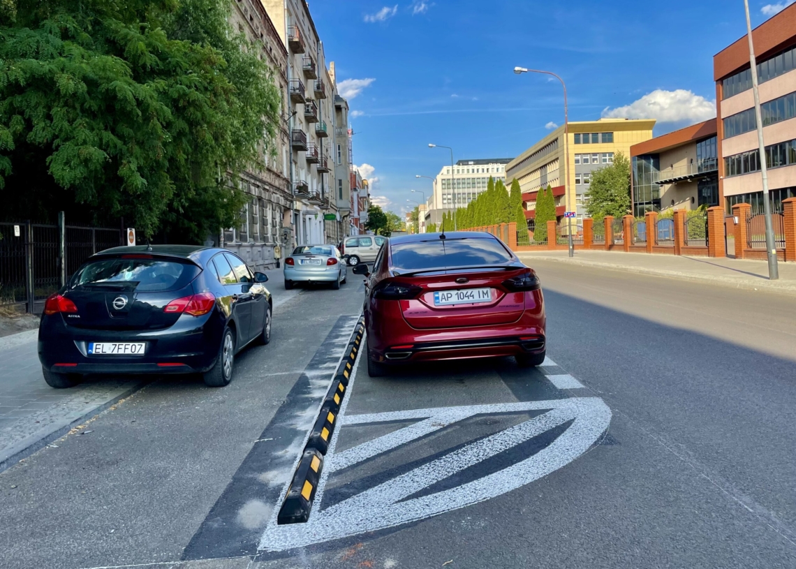 Autobusy nie kursują po POW, bo nie mogą w nią skręcić z remontowanej Rewolucji 1905 r.