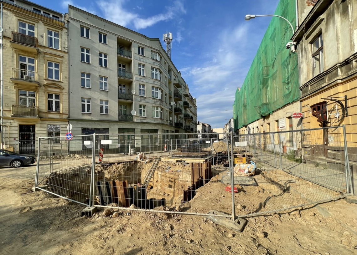 Modernizacja Legionów. Minęło 7 miesięcy od rozpoczęcia prac [ZDJĘCIA + WIDEO]