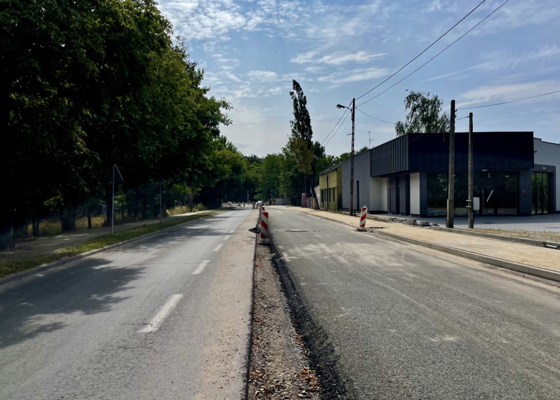 Przebudowa ulicy Krakowskiej. Zmiana organizacji ruchu i trasy linii 83 [ZDJĘCIA + WIDEO]