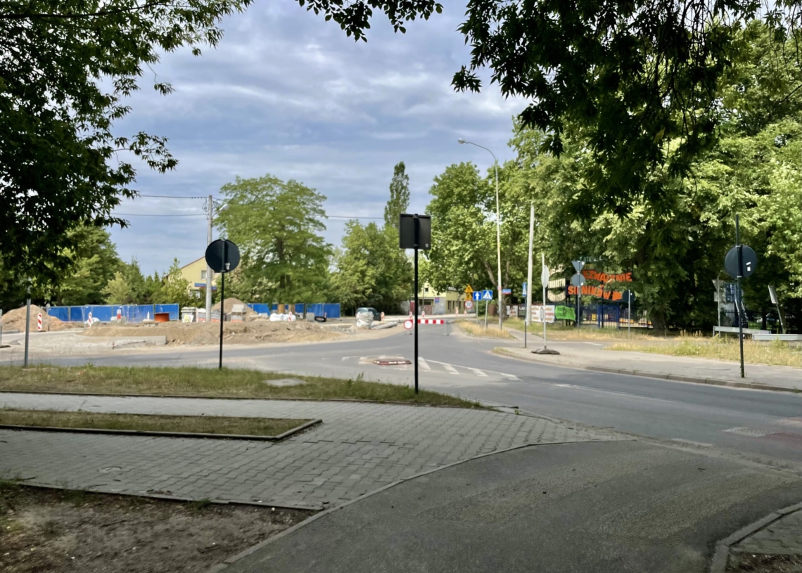 Przebudowa ulicy Krakowskiej. Zmiana organizacji ruchu i trasy linii 83 [ZDJĘCIA + WIDEO]