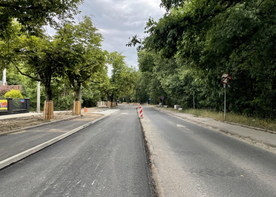 Przebudowa ulicy Krakowskiej. Zmiana organizacji ruchu i trasy linii 83 [ZDJĘCIA + WIDEO]