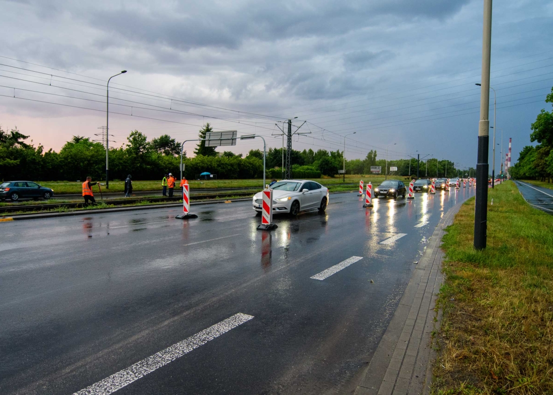 Zatrzymanie ruchu tramwajowego na Włókniarzy