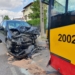 Czołowe zderzenie autobusu MPK-Łódź i samochodu osobowego w Łodzi