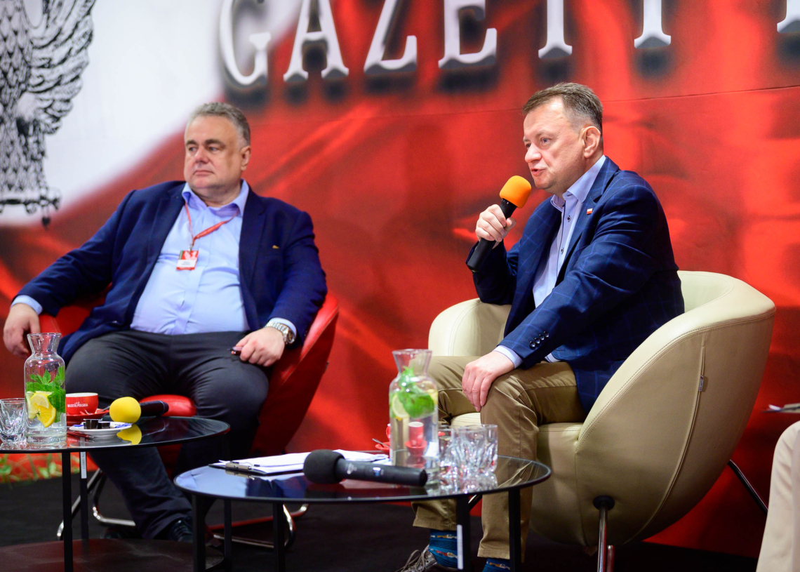 Zjazd Klubów Gazety Polskiej w Spale. Gościem Mariusz Błaszczak, szef MON