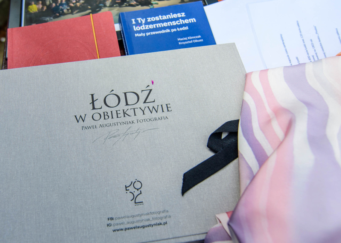 kapsułę czasu
