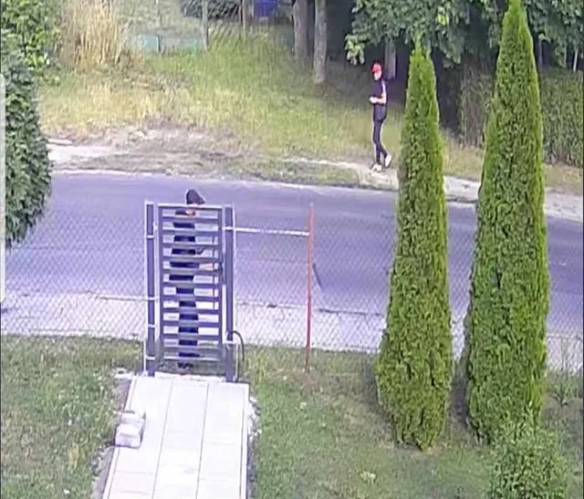 Mieszkańcy Piotrkowa alarmują: dwóch mężczyzn chodzi po ulicach i obserwuje domy