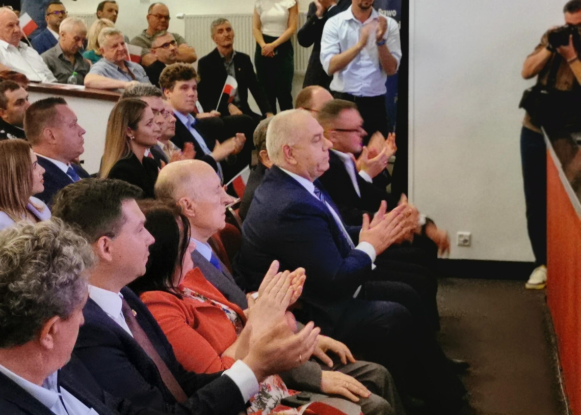 Sieradz: minister Jacek Sasin o polityce otwartej na potrzeby rodzin [ZDJĘCIA]