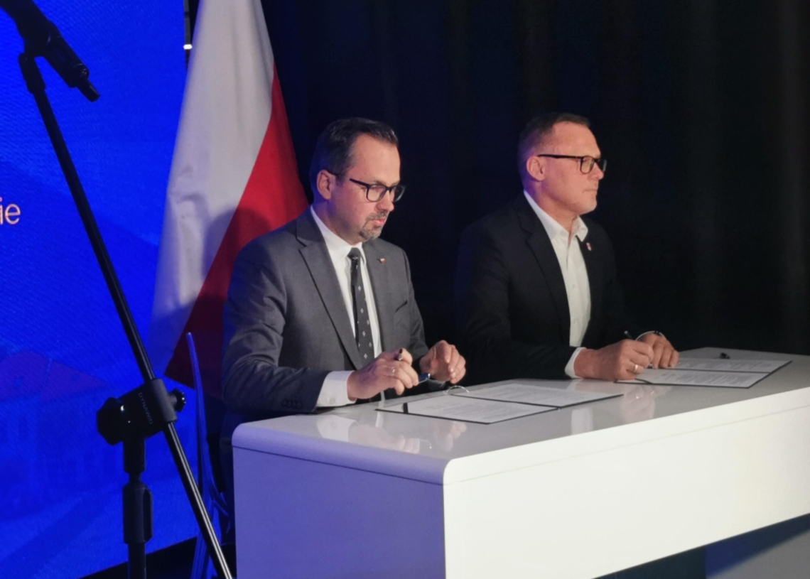 Sieradz: podpisano porozumienie o współpracy ws. budowy węzła przesiadkowego KDP będącego częścią projektu CPK