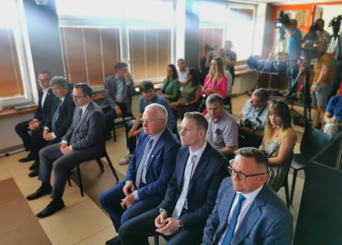 Sieradz: podpisano porozumienie o współpracy ws. budowy węzła przesiadkowego KDP będącego częścią projektu CPK