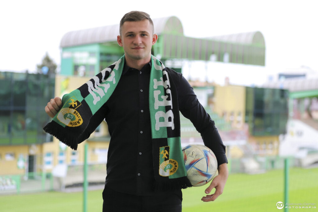 Kamil Jasiński w GKS-ie Bełchatów. 18-latek wrócił do domu 1 Kamil Jasiński w GKS-ie Bełchatów