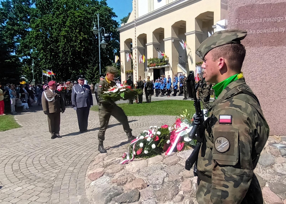 Obchody Święta Wojska Polskiego i X Skierniewickie Spotkania z Historią [ZDJĘCIA]