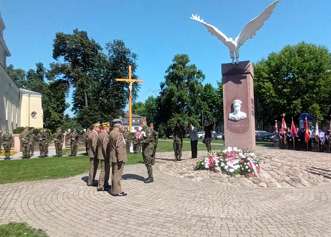 Obchody Święta Wojska Polskiego i X Skierniewickie Spotkania z Historią [ZDJĘCIA]