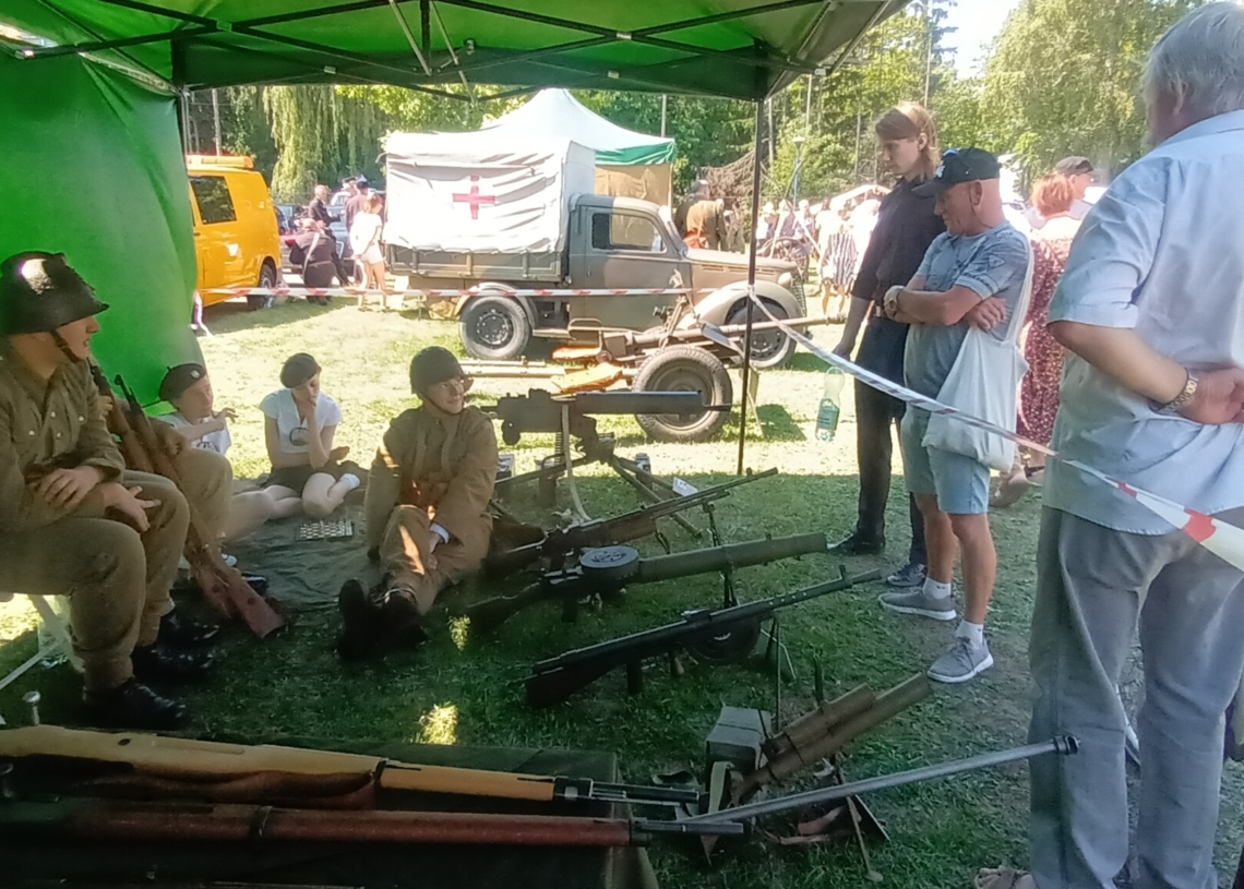 Obchody Święta Wojska Polskiego i X Skierniewickie Spotkania z Historią [ZDJĘCIA]