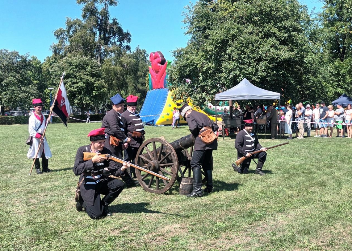 Obchody Święta Wojska Polskiego i X Skierniewickie Spotkania z Historią [ZDJĘCIA]