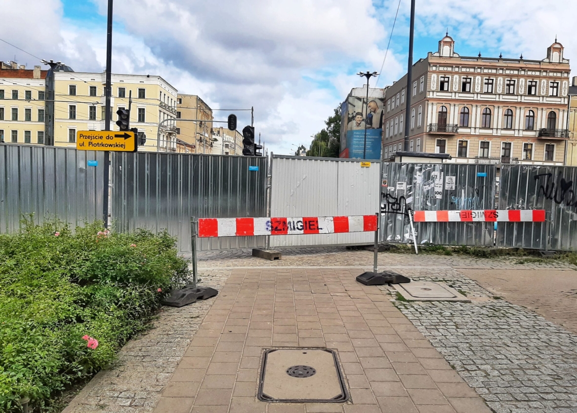 Zamknięte skrzyżowanie Kościuszki/Zielona w Łodzi. Fot. Marek Szybka