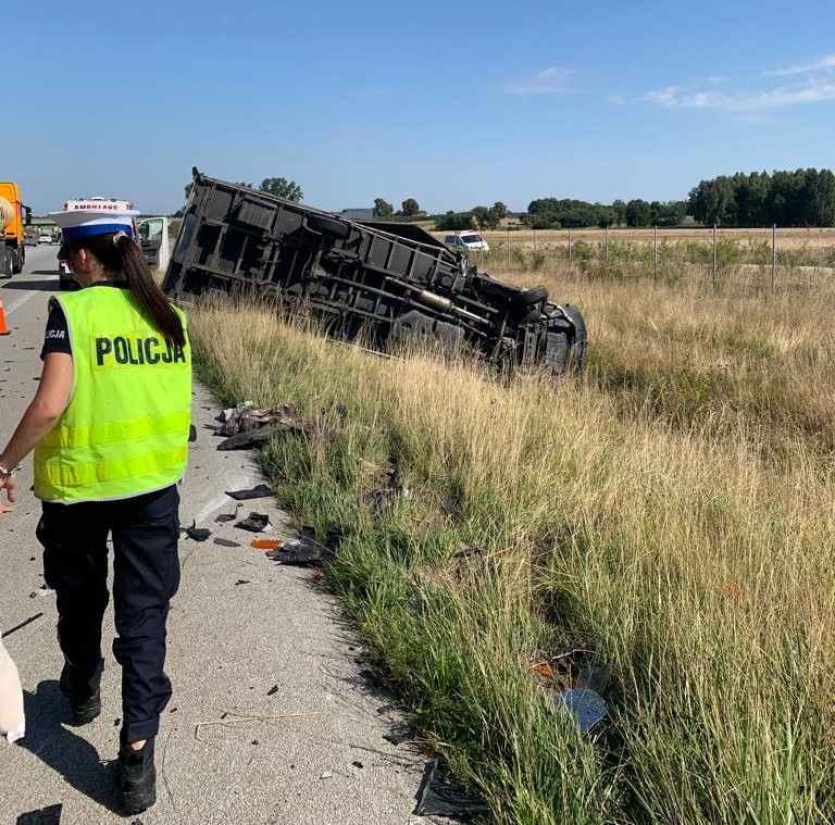 Wypadek na A1 w gminie Stryków. Ranna jedna osoba
