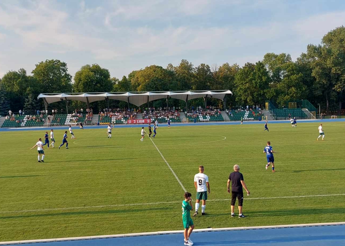 Unia lepsza od Warty w 3-ligowych derbach województwa